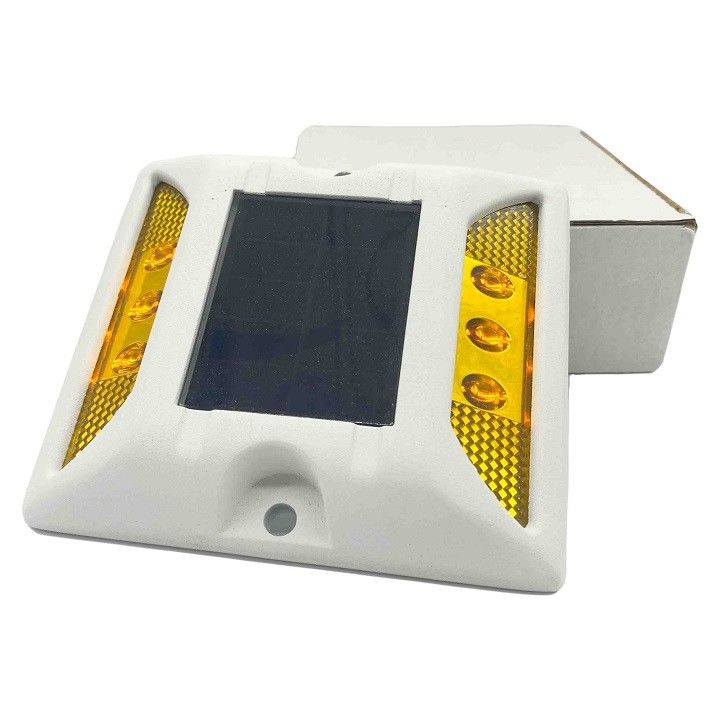Anti UV PC Solar LED Road Stud Reflectors Custom Solar Paving Marker