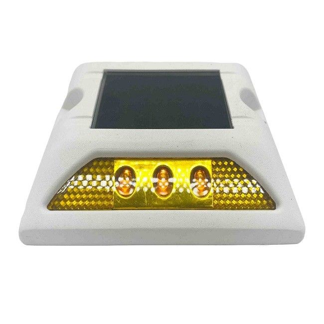 125 * 110 * 25mm Lampu Surya Pencahayaan Jalan Penanda Jalan Raya Mata Kucing Surya